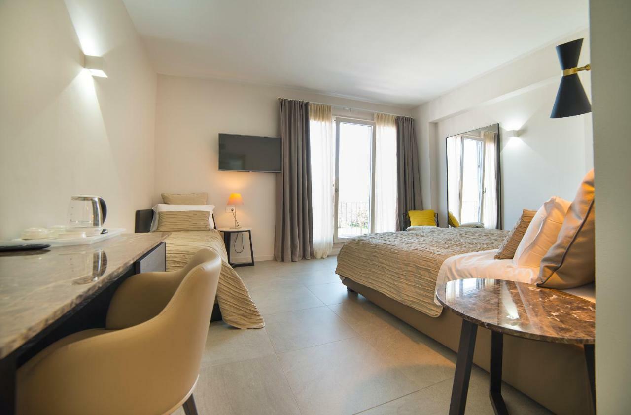 Garda Room Пескиера дел Гарда Екстериор снимка